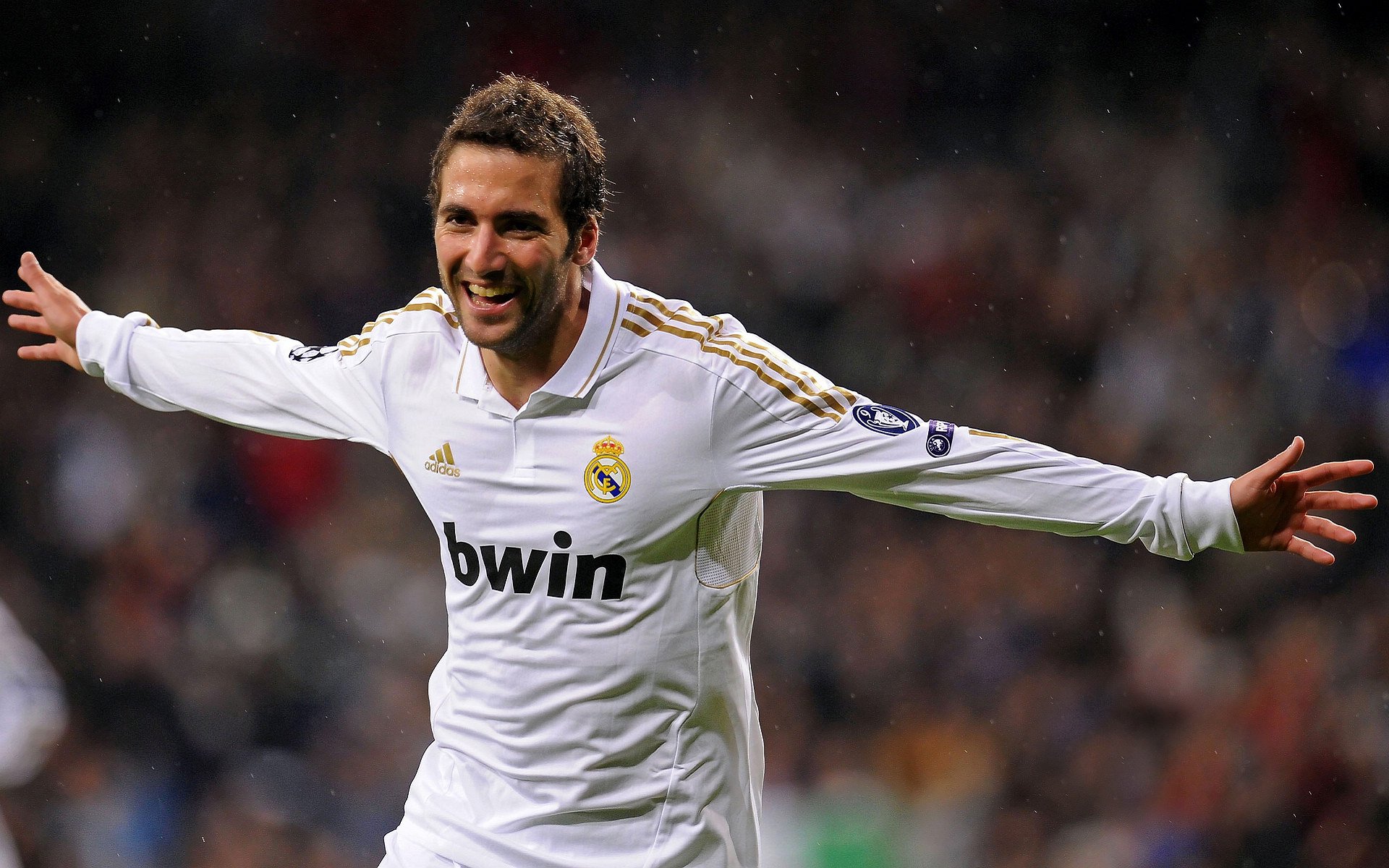 乐鱼电竞在线平台-格列兹曼全场MVP，贡献关键进球，格列兹曼多高